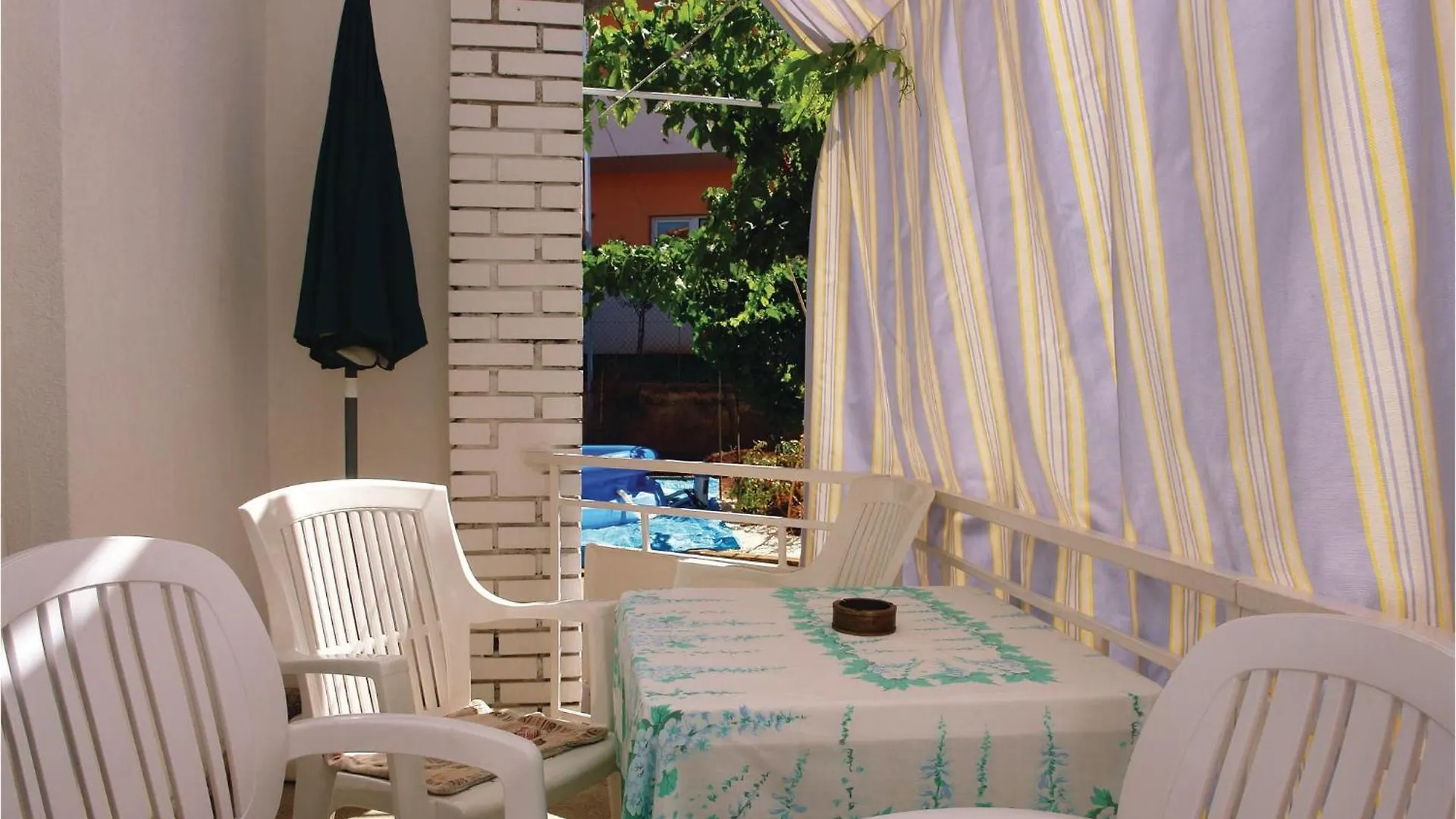 Stunning Apartment In Pula With Kitchen