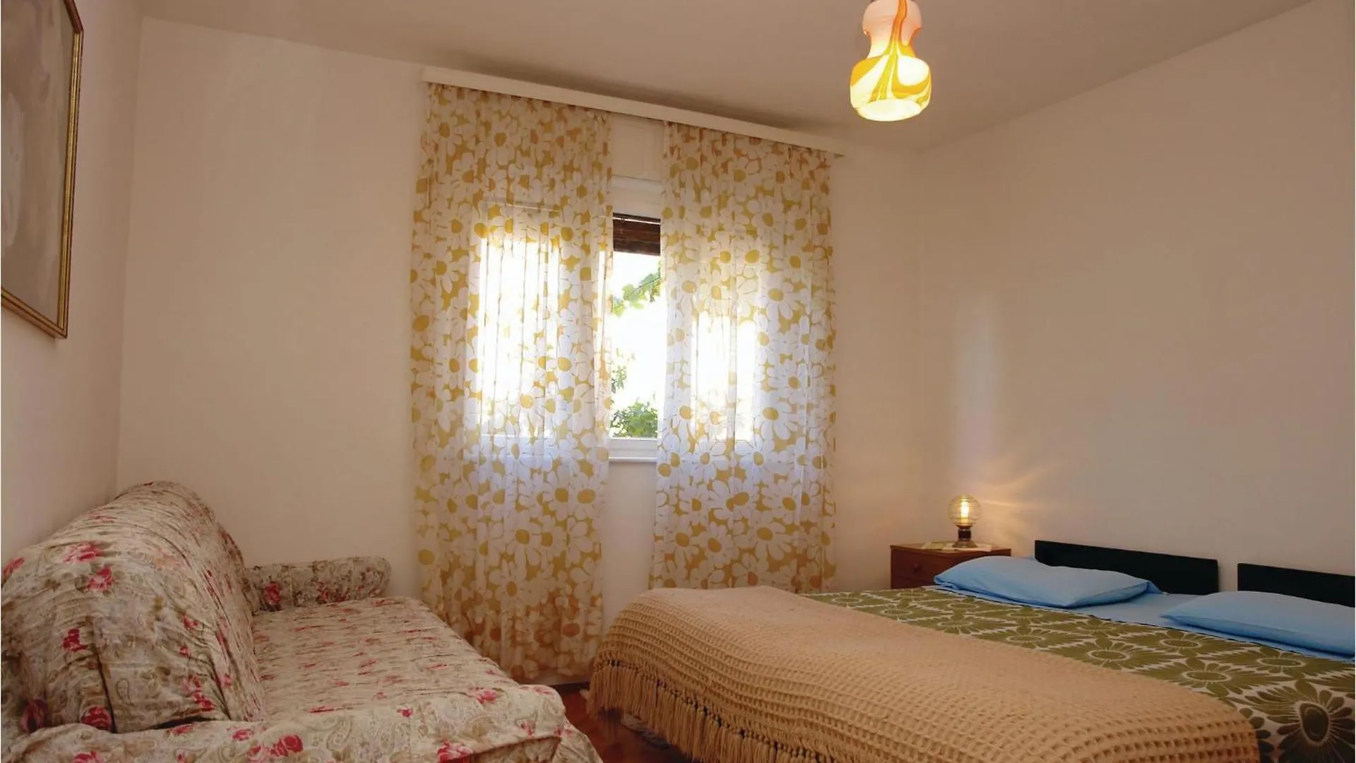 Stunning Apartment In Pula With Kitchen